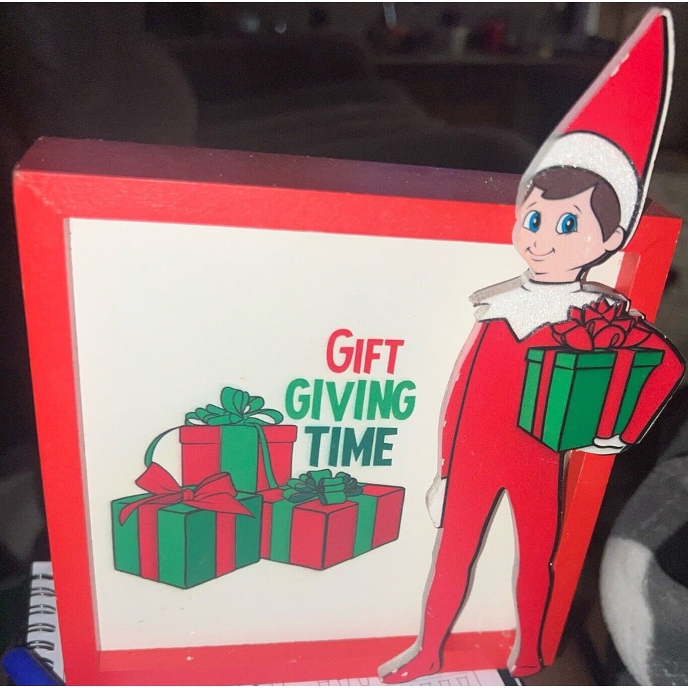 New original Elf on the Shelf Christmas tabletop/ picture Boy "Gift Giving time"